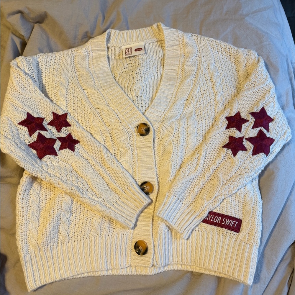 Taylor Swift Red cardigan